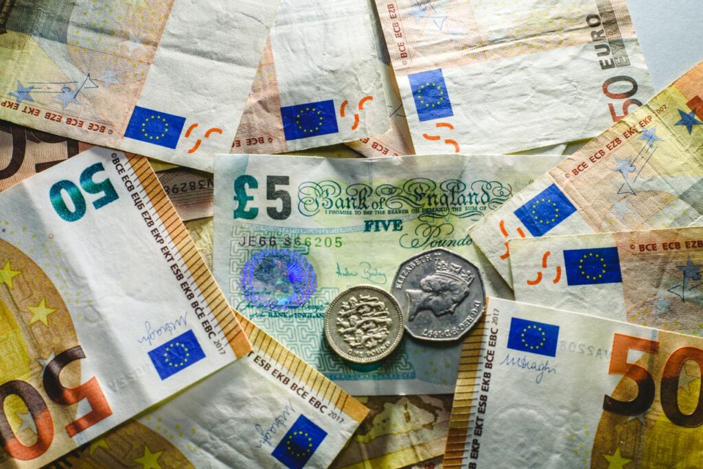 Some British pounds losing value against the Euro